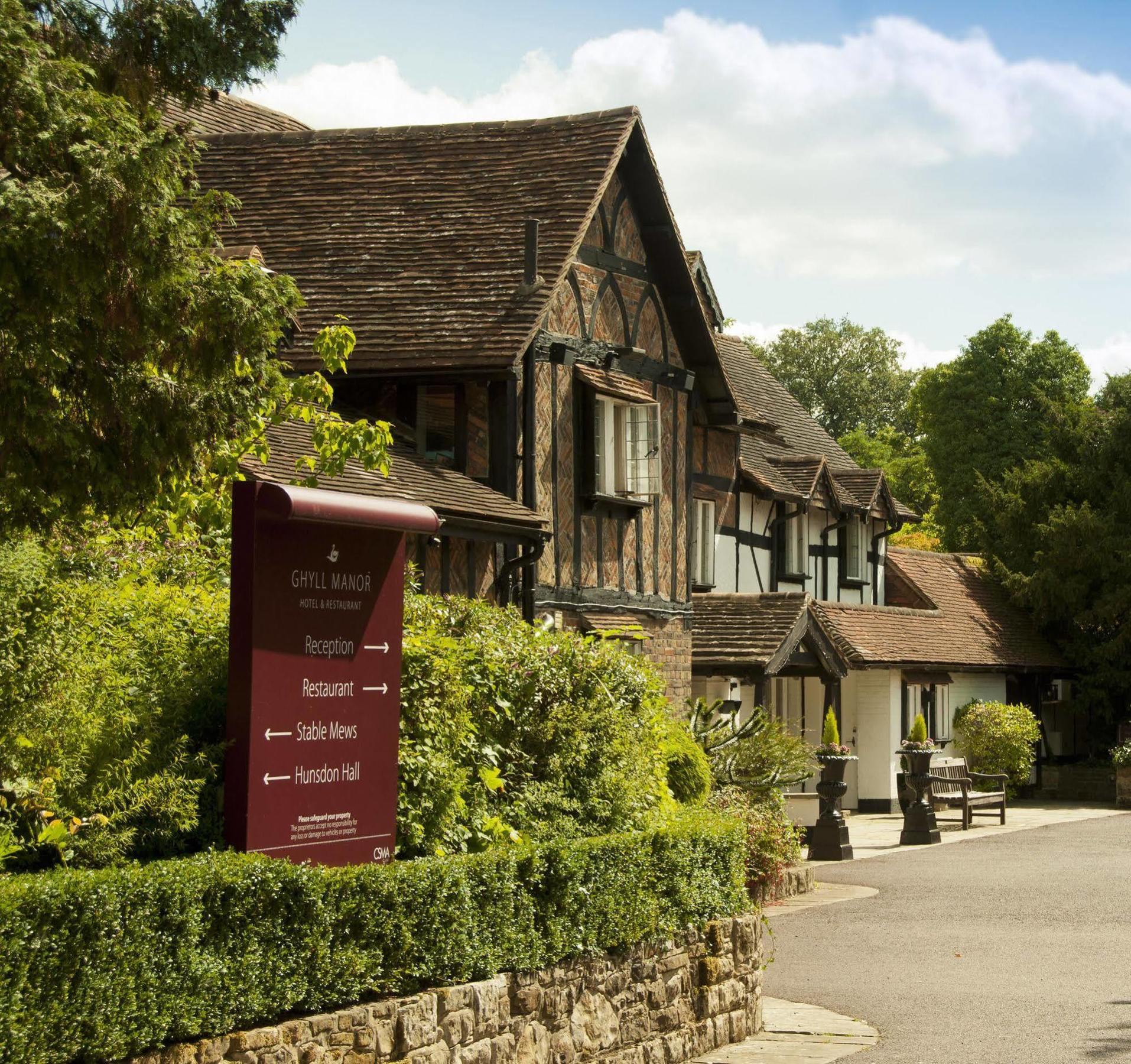 Ghyll Manor Country Hotel Horsham Exterior photo