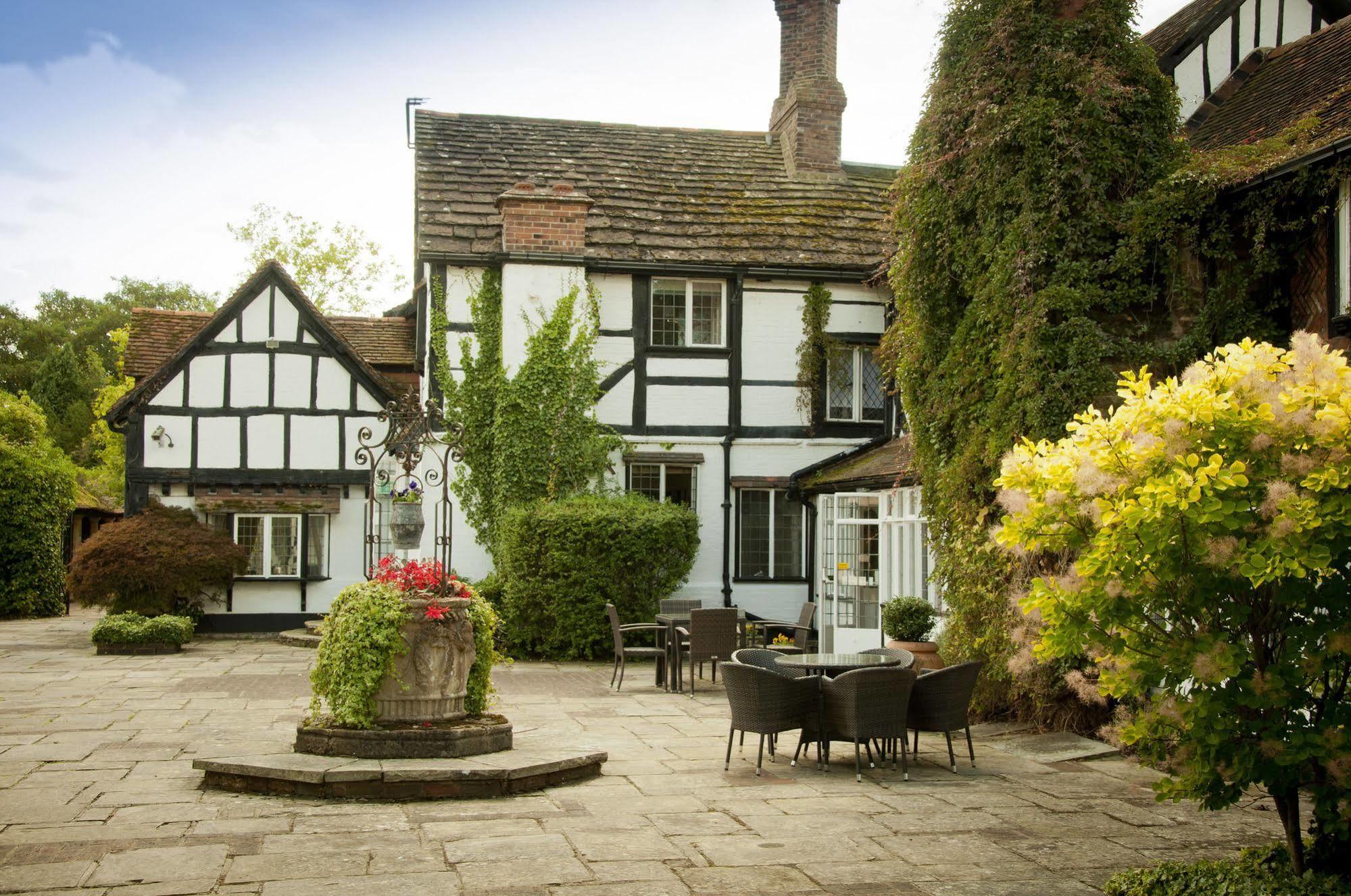 Ghyll Manor Country Hotel Horsham Exterior photo