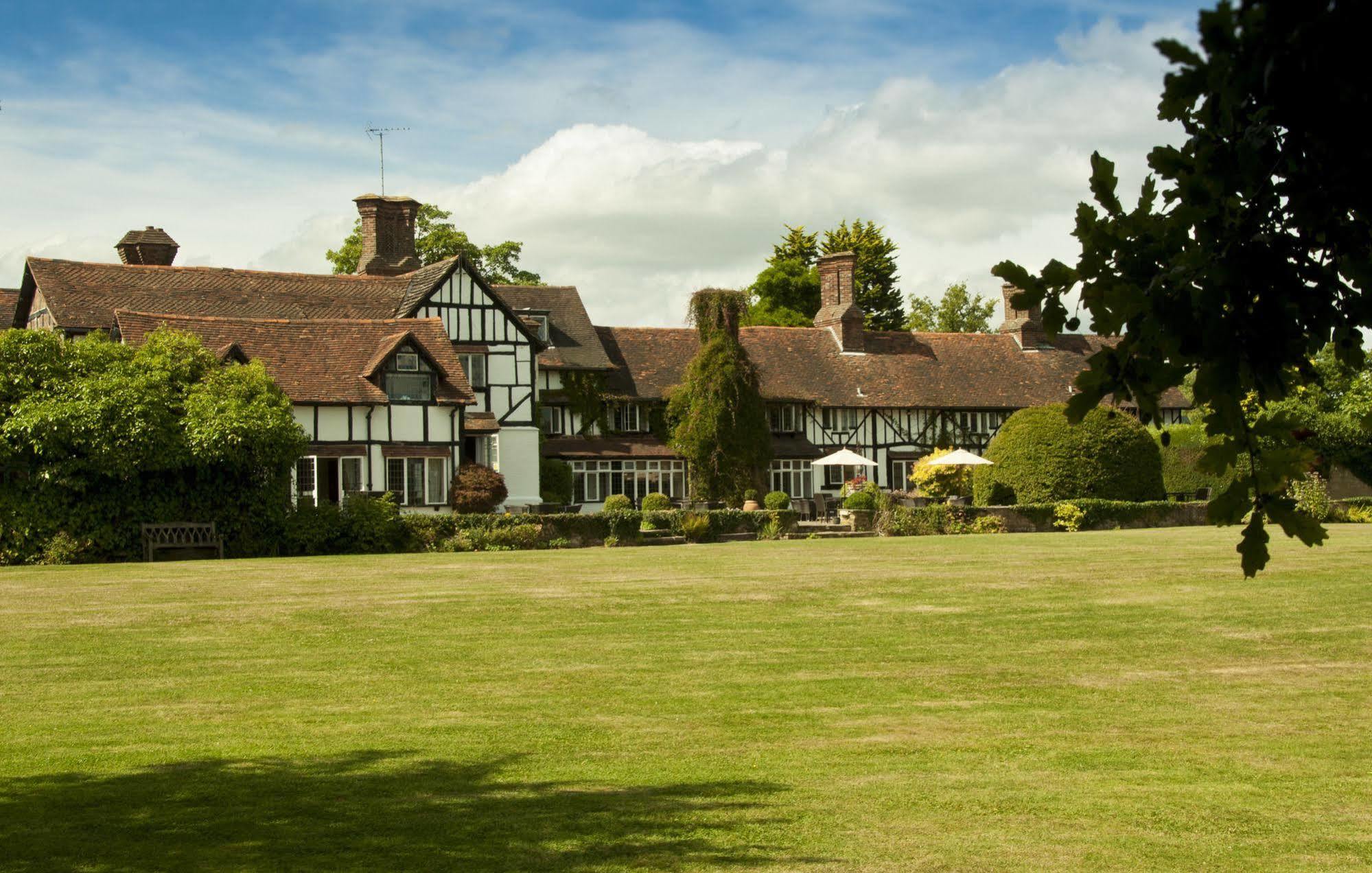 Ghyll Manor Country Hotel Horsham Exterior photo